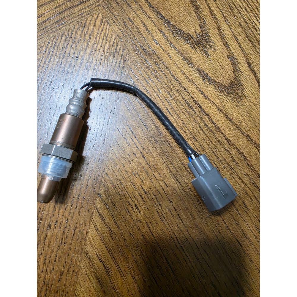 Toyota Lexus Air Fuel Ratio Oxygen Sensor 89467-04040 Genuine Part